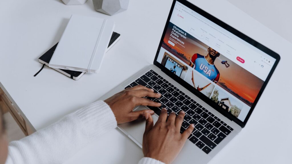 Descubra como as avaliações de clientes podem aumentar suas conversões e otimizar sua presença online. Transforme visitantes em clientes!